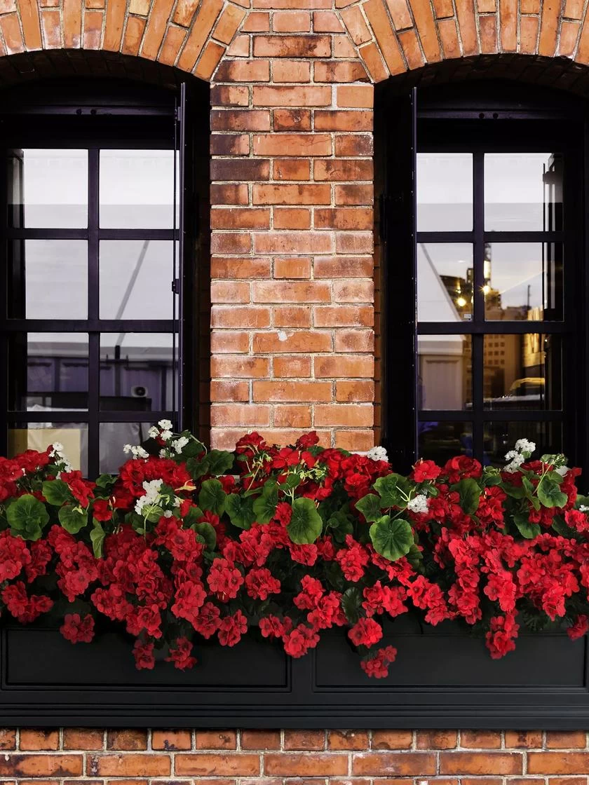 Fairfield Self-Watering Window Box, 5’ 4 Fairfield Self-Watering Window Box, 5’ - Image 4