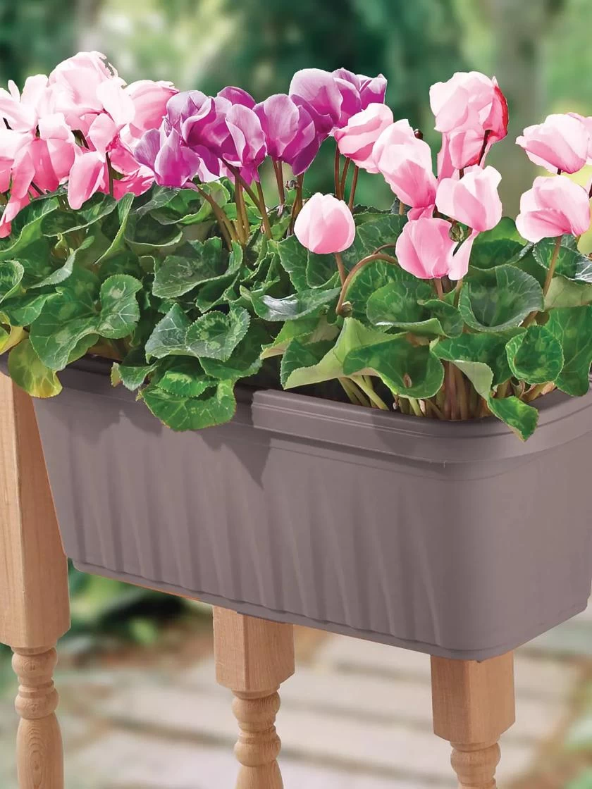 Adjustable Self-Watering Railing Planter, 24" 4 Adjustable Self-Watering Railing Planter, 24" - Image 4
